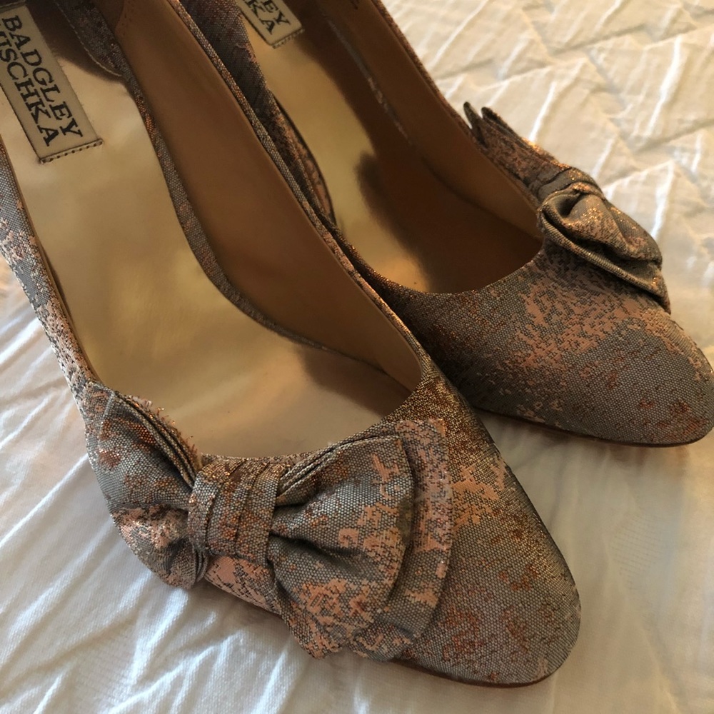 Badgley Mischka Pumps